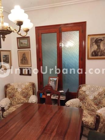 Casa independiente en calle Reina Victoria