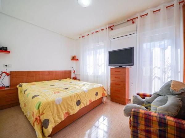 Chalet adosado en calle Rio Vinalopo