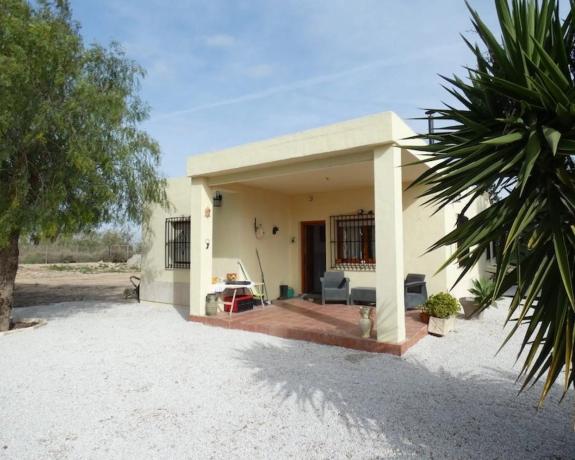 Casa independiente en calle Fondo s/n