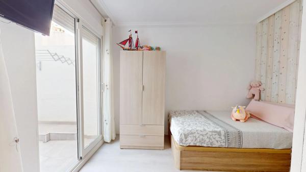 Chalet adosado en avenida del Carabasí