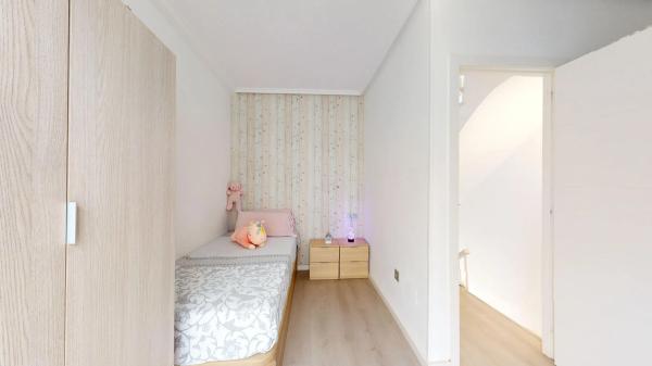 Chalet adosado en avenida del Carabasí