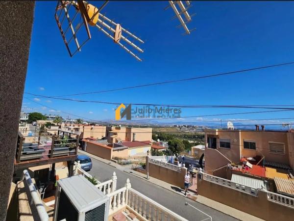Casa independiente en calle Aragón