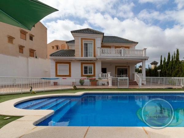 Casa independiente en calle Isla de Formentera