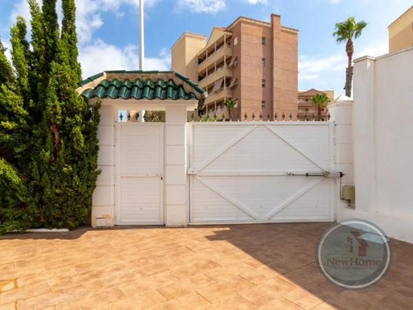 Casa independiente en calle Isla de Formentera