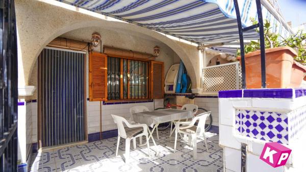 Casa independiente en calle Ensayo General