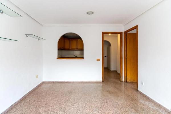 Piso en calle Hernán Cortés