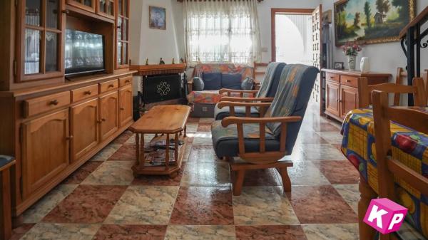 Casa independiente en calle Ensayo General