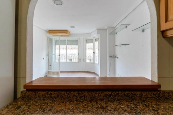 Piso en calle Hernán Cortés