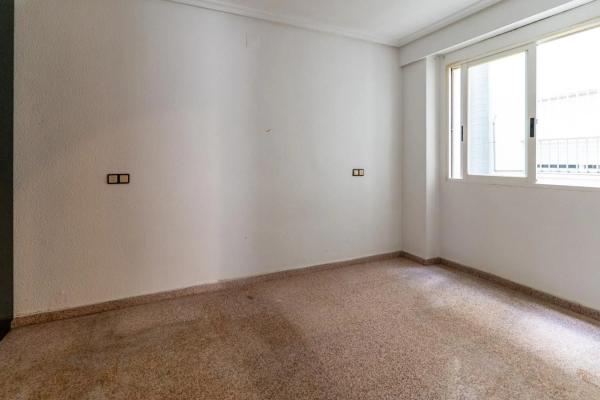 Piso en calle Hernán Cortés