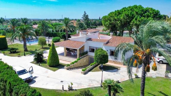 Casa independiente en Partida Perleta