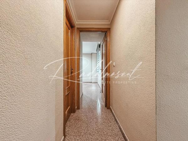 Piso en calle de les Adelfes, 2