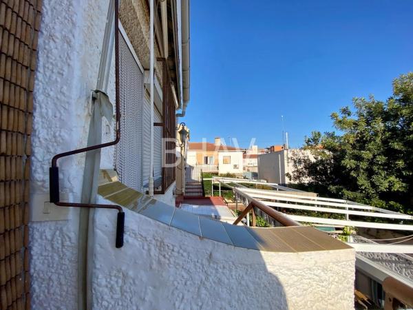Chalet adosado en calle Pinoso