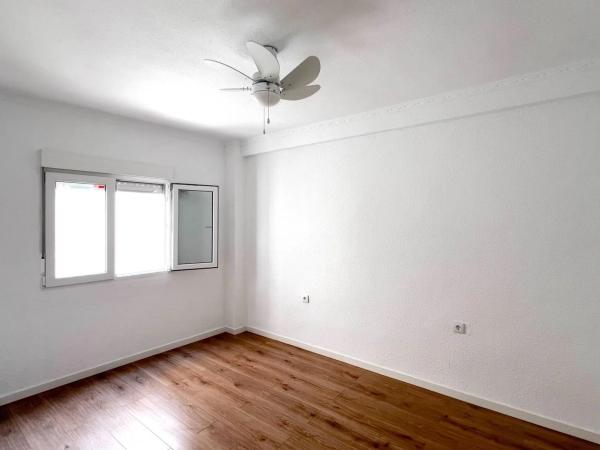 Piso en calle Aurelio Coquillat Pascual, 39