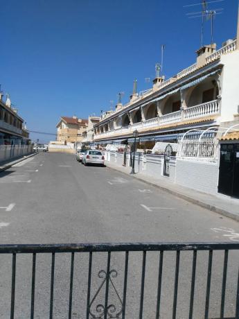 Chalet adosado en calle Ensayo General, 100