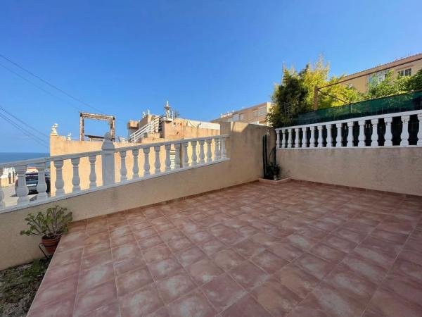 Chalet adosado en calle Aragón