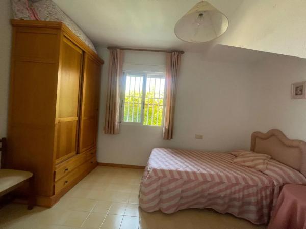 Chalet adosado en calle Aragón