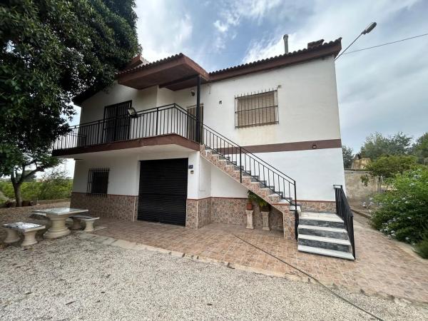 Casa independiente en Costera Encarnelles