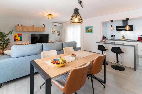 Piso en calle Rojales