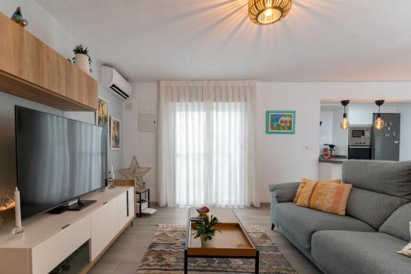 Piso en calle Rojales