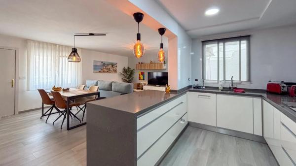 Piso en calle Rojales