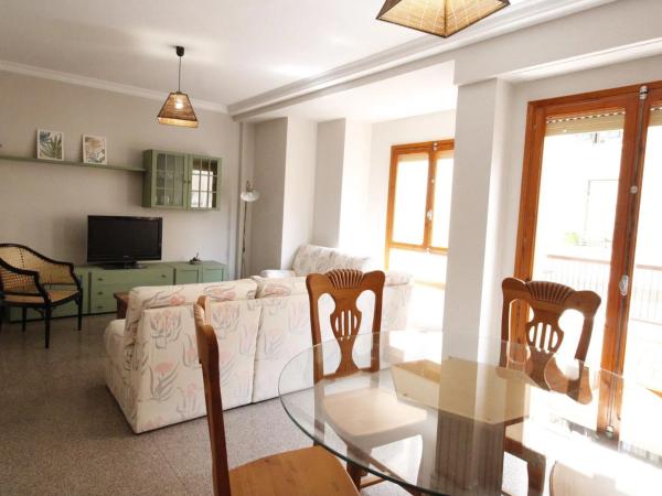 Piso en Barrio Reina Victoria-Miguel Hernández