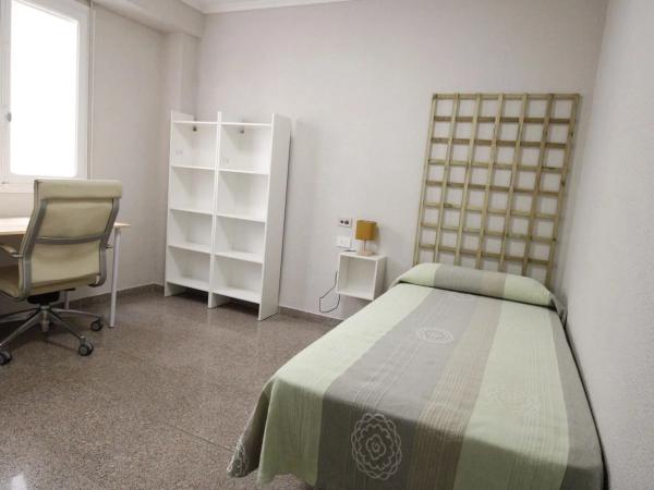 Piso en Barrio Reina Victoria-Miguel Hernández