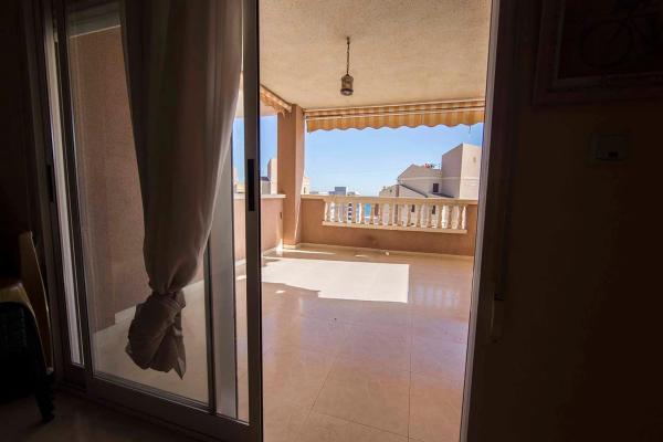 Piso en calle Tabarca, 3