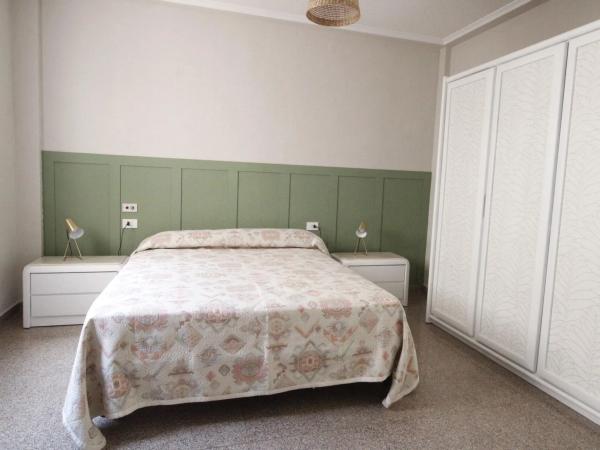 Piso en Barrio Reina Victoria-Miguel Hernández