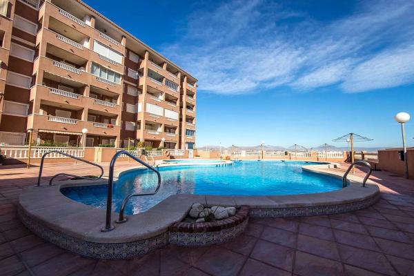 Piso en calle Tabarca, 3