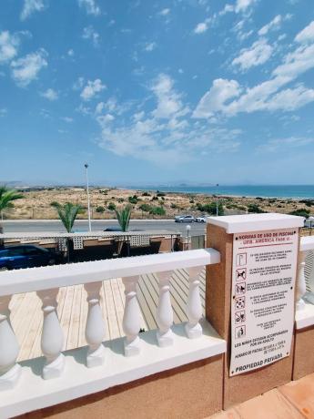 Piso en calle Tabarca, 3