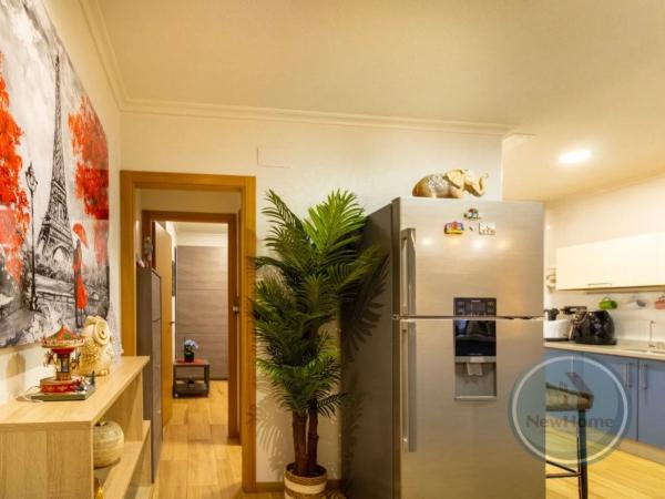 Casa independiente en calle Juan Gris