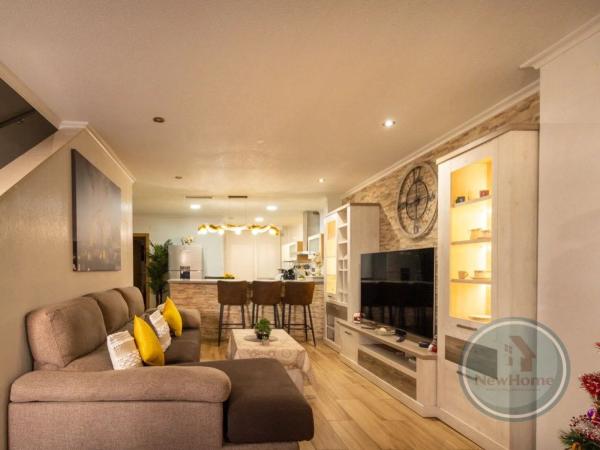 Casa independiente en calle Juan Gris