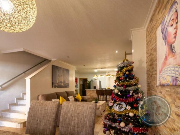 Casa independiente en calle Juan Gris