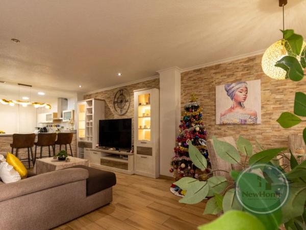 Casa independiente en calle Juan Gris