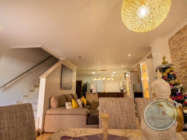 Casa independiente en calle Juan Gris