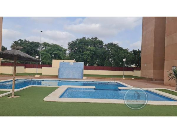 Casa independiente en calle Juan Gris