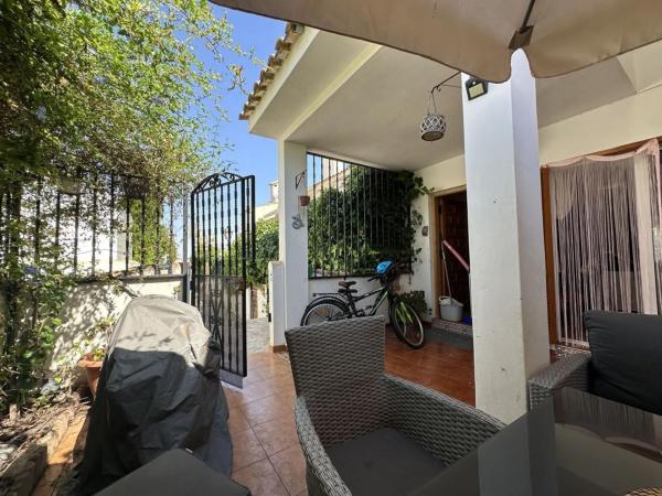 Chalet en calle Monte de Santa Pola