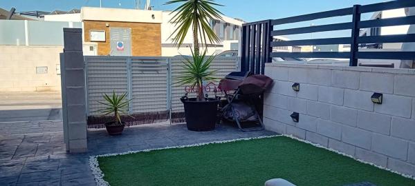 Casa independiente en calle de Creta, 79