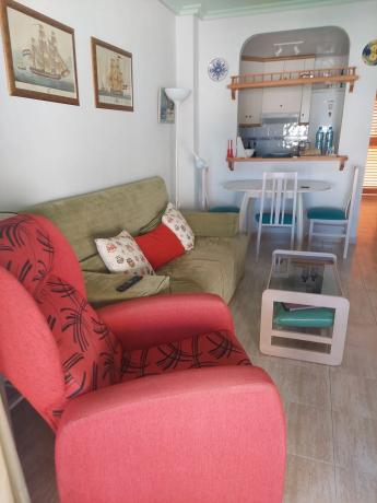 Piso en avenida Costa Blanca, 23