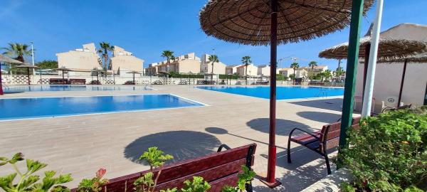 Chalet adosado en Monte de Santa Pola, 35