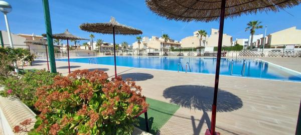 Chalet adosado en Monte de Santa Pola, 35