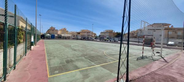 Chalet adosado en Monte de Santa Pola, 35