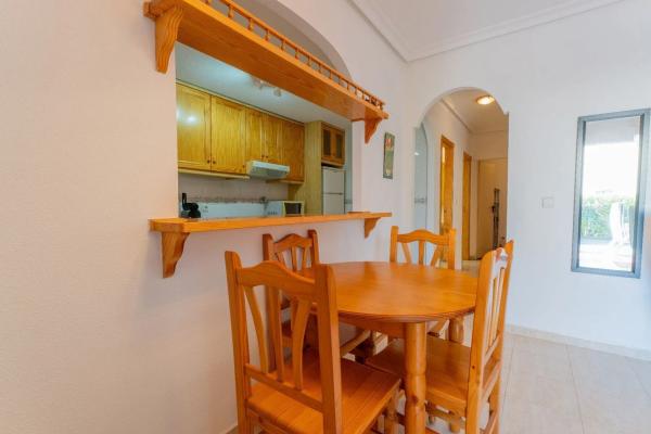 Casa independiente en avenida de Polonia, 152