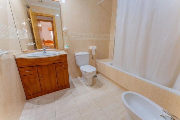 Casa independiente en avenida de Polonia, 152