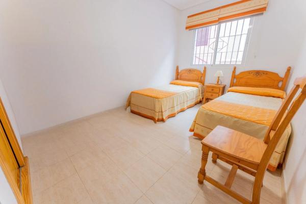 Casa independiente en avenida de Polonia, 152