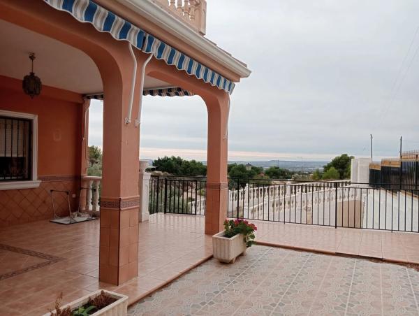 Casa independiente en Partida Cachapets