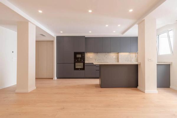 Piso en calle Cristóbal Sanz, 41