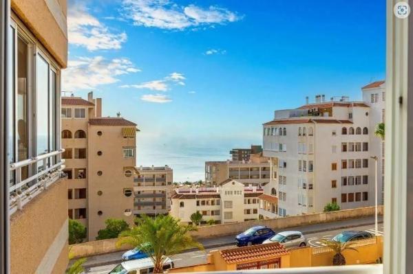 Piso en Arenales del Sol