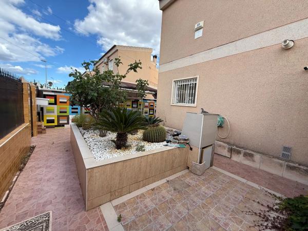 Casa independiente en Cl Olivar