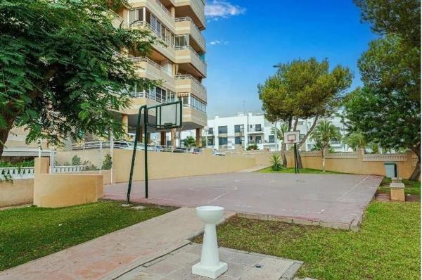 Piso en Arenales del Sol